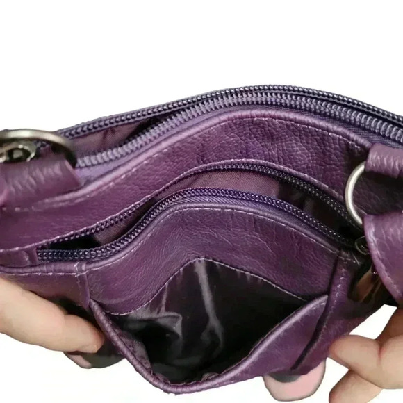 Maze Exclusive Shoulder Bag NWT - Picture 4 of 5